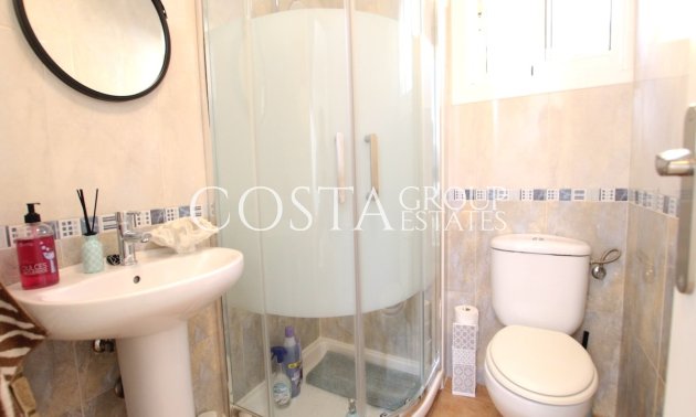 Herverkoop - Villa -
Guardamar del Segura - Guardamar del Segura Centro