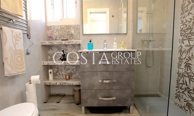 Herverkoop - Villa -
Guardamar del Segura - Guardamar del Segura Centro