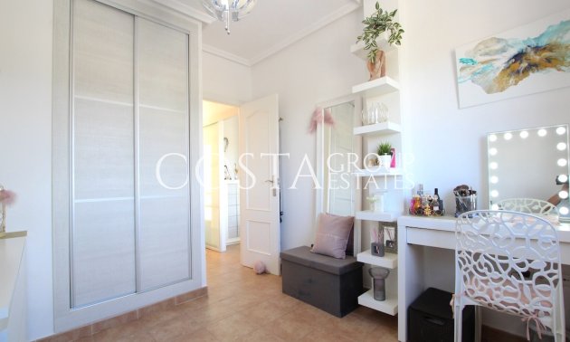 Herverkoop - Villa -
Guardamar del Segura - Guardamar del Segura Centro