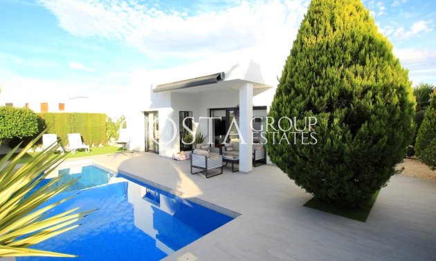 Resale - Villa -
Benijofar