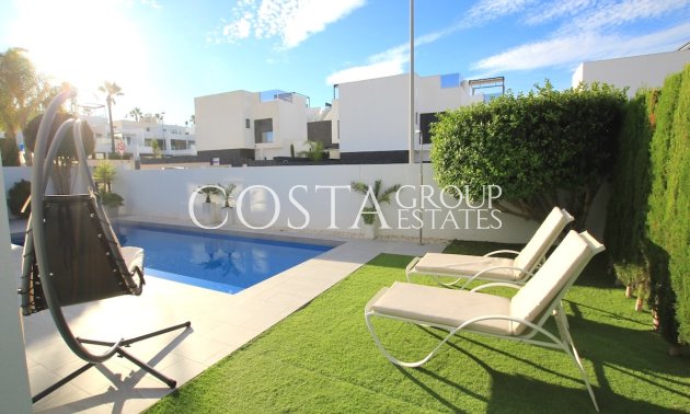 Resale - Villa -
Benijofar