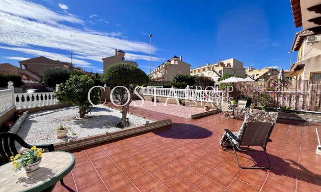 Revente - Maison -
Orihuela - La Zenia