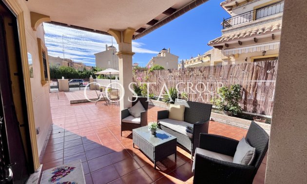 Revente - Maison -
Orihuela - La Zenia