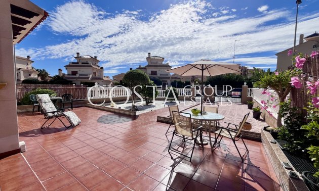 Revente - Maison -
Orihuela - La Zenia