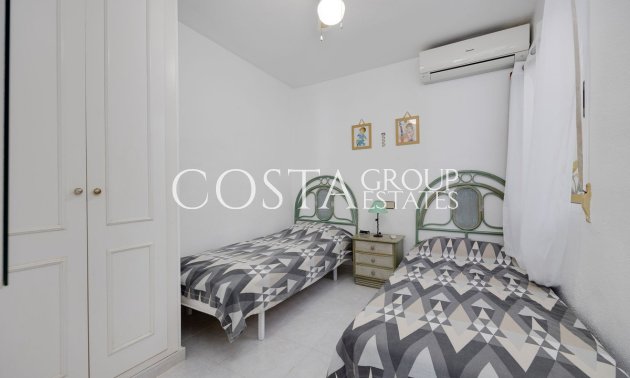 Resale - Apartments -
Orihuela - Orihuela Costa