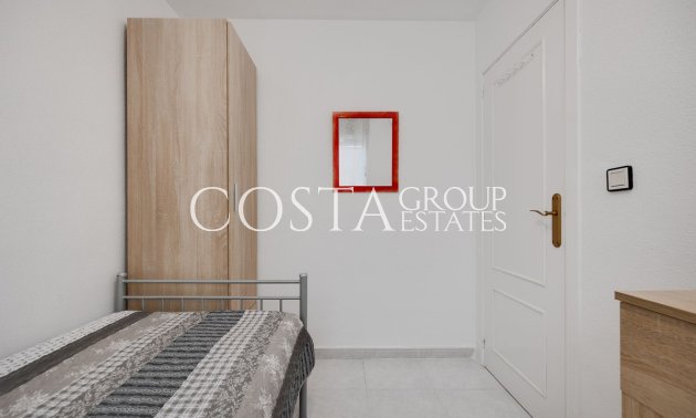 Resale - Apartments -
Orihuela - Orihuela Costa