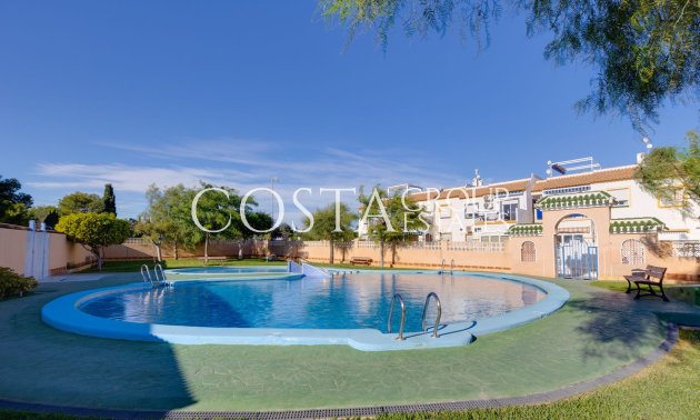 Resale - Apartments -
Orihuela - Orihuela Costa