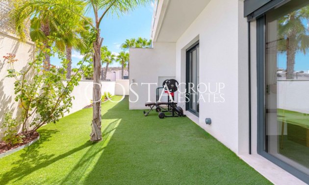 Wiederverkauf - Villa -
San Miguel de Salinas - San Miguel de Salinas Centro