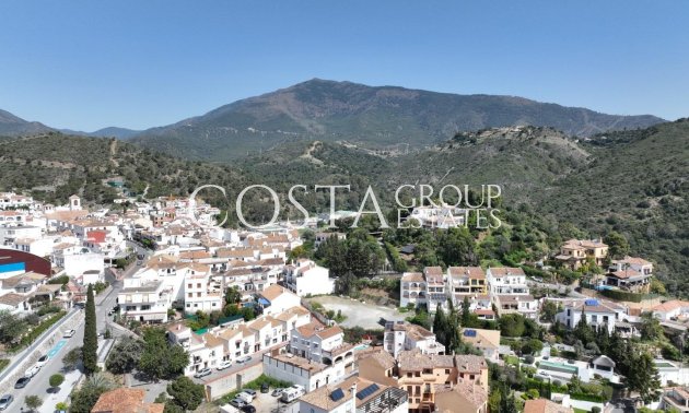 New Build - Apartments -
Benahavís - pueblo