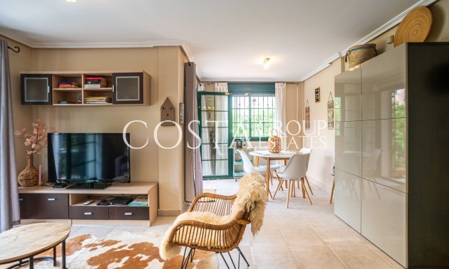 Wiederverkauf - Villa -
Torrevieja - Torrevieja Centro