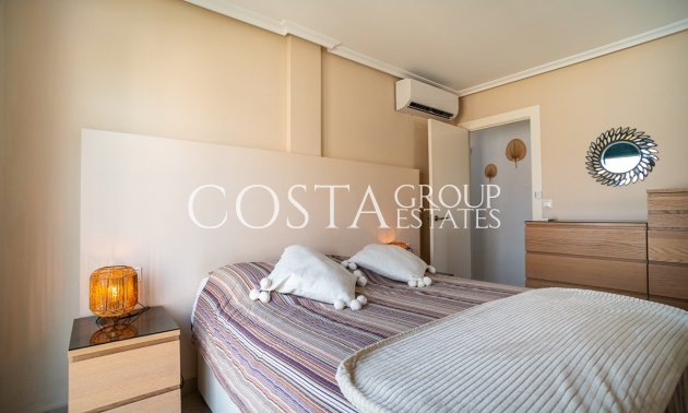 Wiederverkauf - Villa -
Torrevieja - Torrevieja Centro