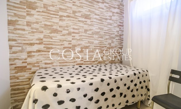 Wiederverkauf - Villa -
Torrevieja - Torrevieja Centro