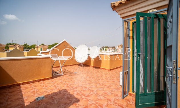 Wiederverkauf - Villa -
Torrevieja - Torrevieja Centro