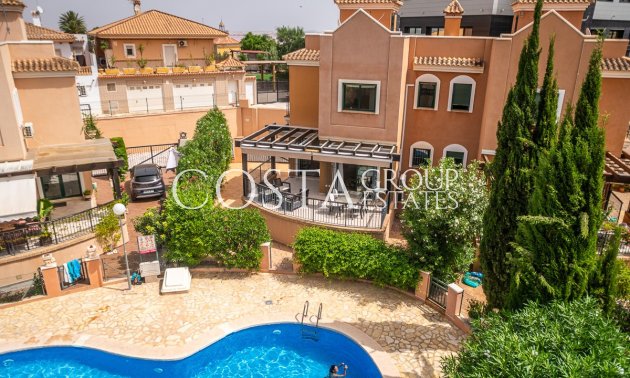 Wiederverkauf - Villa -
Torrevieja - Torrevieja Centro