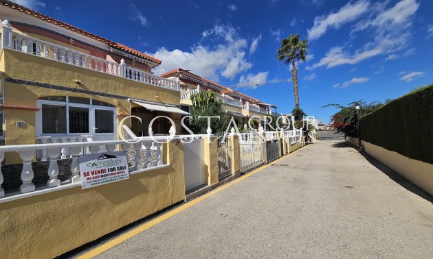 Wiederverkauf - House -
Orihuela - La Zenia