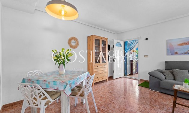 Resale - Villa -
Torrevieja - Torrevieja Centro