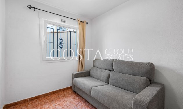 Resale - Villa -
Torrevieja - Torrevieja Centro