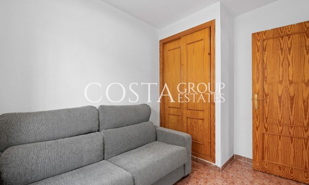 Resale - Villa -
Torrevieja - Torrevieja Centro