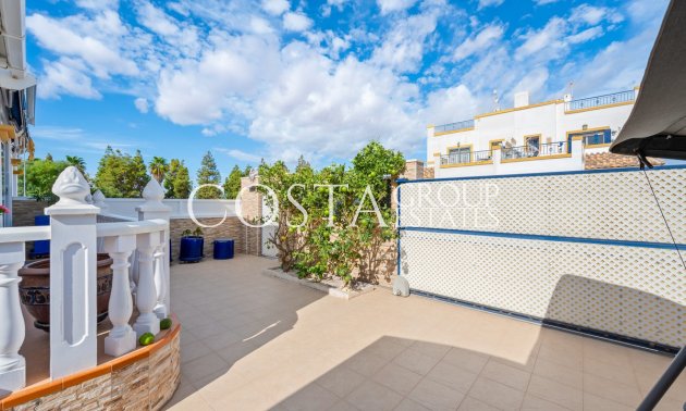 Resale - Villa -
Torrevieja - Torrevieja Centro
