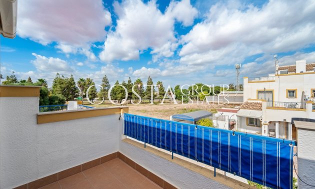 Resale - Villa -
Torrevieja - Torrevieja Centro