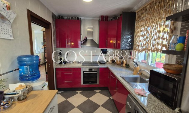 Resale - Villa -
Orihuela - Orihuela Costa