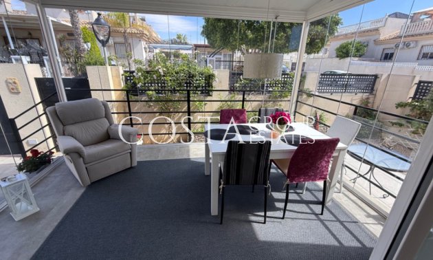 Herverkoop - Villa -
Rojales - Rojales Centro