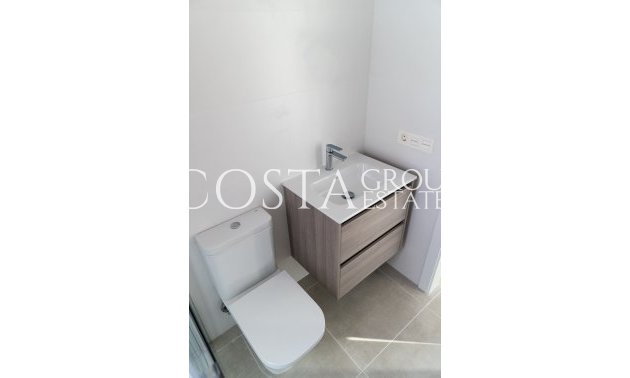 Nowy budynek - detached -
Polop