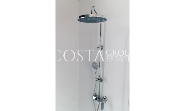 Nowy budynek - detached -
Polop