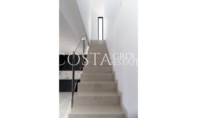 Nowy budynek - detached -
Polop