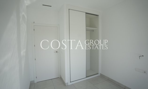 Nowy budynek - detached -
Polop