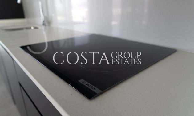 Nowy budynek - detached -
Polop