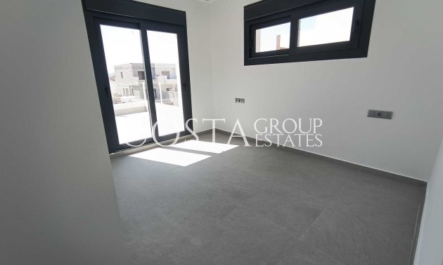 Neue Gebäude - Villa -
Daya Nueva