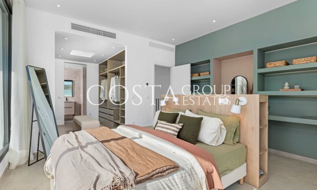 Neue Gebäude - detached -
Polop