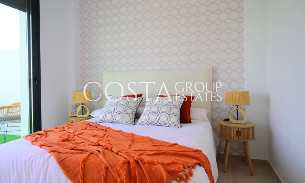 Neue Gebäude - detached -
Dolores