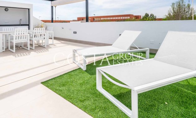 Neue Gebäude - detached -
Torre-Pacheco