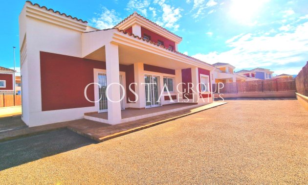 New Build - detached -
Purias