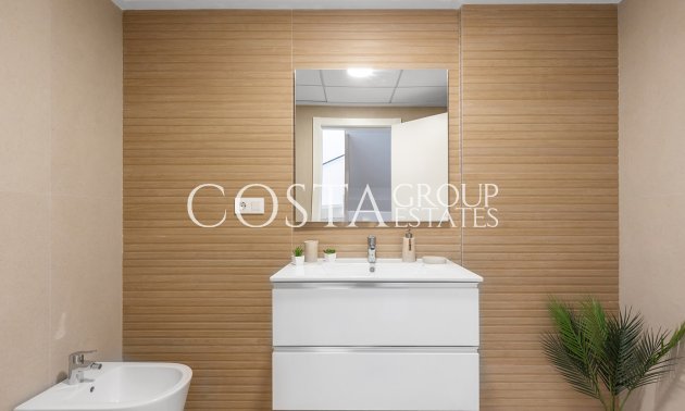 New Build - semi-detached -
Rafal