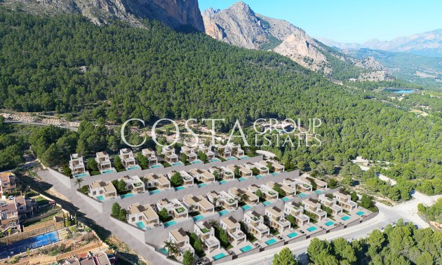 New Build - detached -
Polop