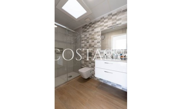 Neue Gebäude - Villa -
Murcia