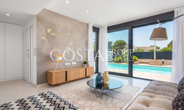 Nieuwbouw Woningen - Villa -
Playa Paraiso