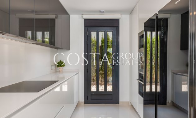 Nieuwbouw Woningen - Villa -
Playa Paraiso