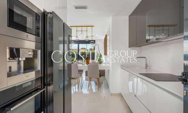 Nieuwbouw Woningen - Villa -
Playa Paraiso