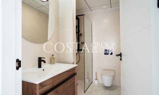 Nowy budynek - low-bungalow -
Pilar de la Horadada