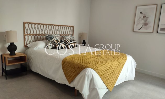 Nowy budynek - low-bungalow -
Pilar de la Horadada