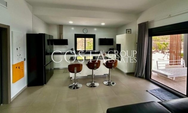 Neue Gebäude - Villa -
Cañada de la Leña