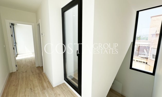 Neue Gebäude - Villa -
Torre de la Horadada