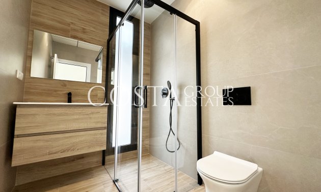 Neue Gebäude - Villa -
Torre de la Horadada