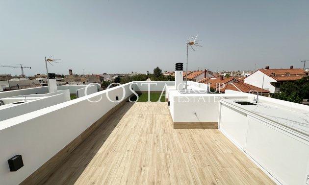 Neue Gebäude - Villa -
Torre de la Horadada