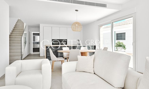 Nowy budynek - detached -
Los Montesinos