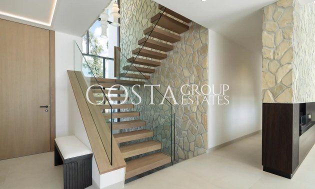 Nowy budynek - Willa -
Benahavís